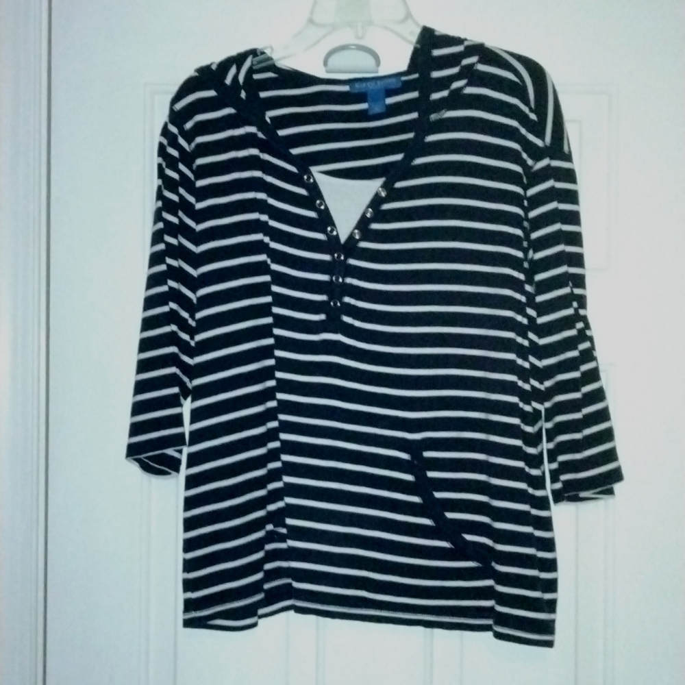 Women's Karen Scott sport black and white ribbed 3qtr hooded shirt 1X